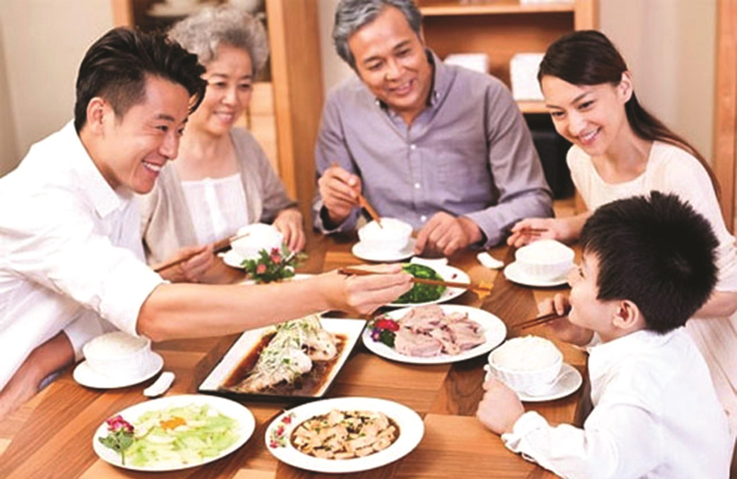 Ảnh bữa cơm gia đình ngày thường 1