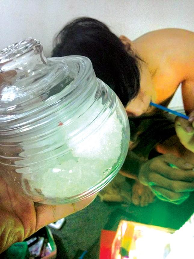 Ngáo đá, truy sát bạn vì tưởng