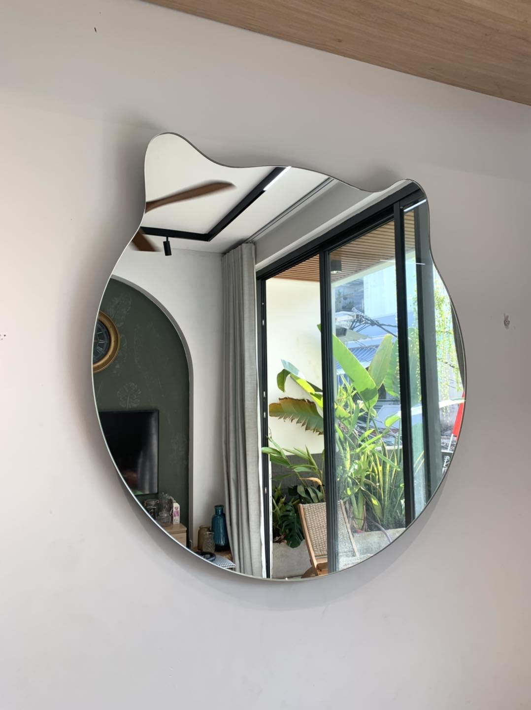 Top những mẫu gương decor khung viền động vật đáng yêu