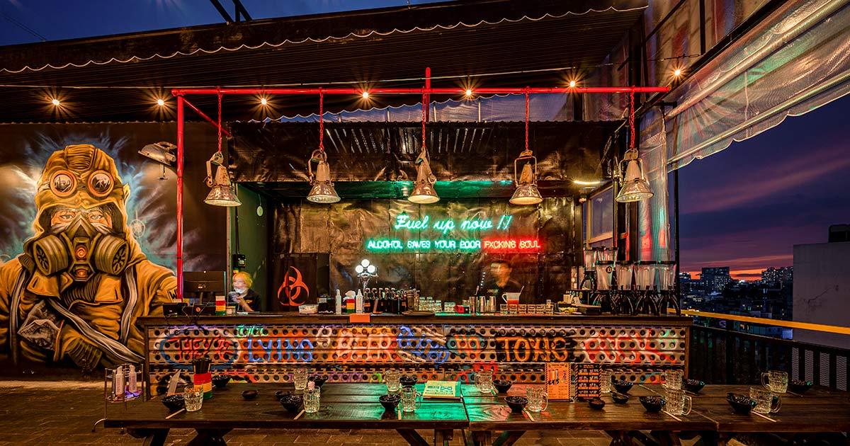 Hình ảnh quầy bar tại Warning Zone Đề Thám