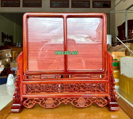 phía bên phải của khung ảnh thờ đôi bo tròn